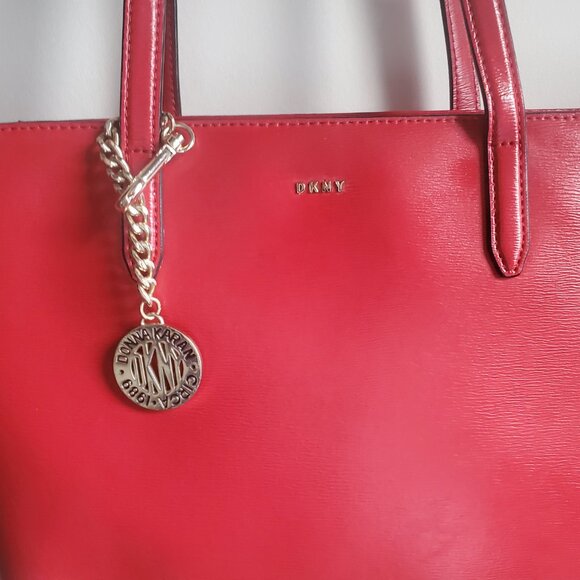 Red DKNY tote bag - Picture 2 of 7